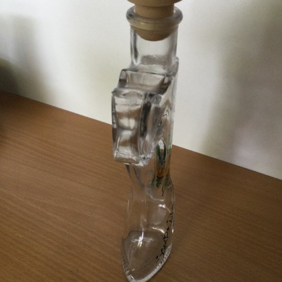 Hand painted glass leg shaped high heel boot bottle with stopper home decoration - Picture 4 of 7